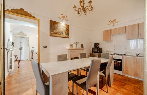 Historic Centre Apartamento | APT IN THE CENTER 700 meters from Piazza V.Veneto! x4