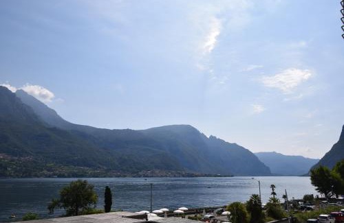 Oliveto Lario Apartamento | Apt Jolanda Bellagio Wild Flowers