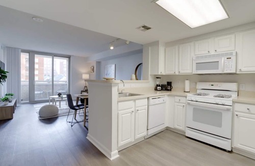 Ballston Apartamento | Apartment Just Steps from Ballston Subway Station
