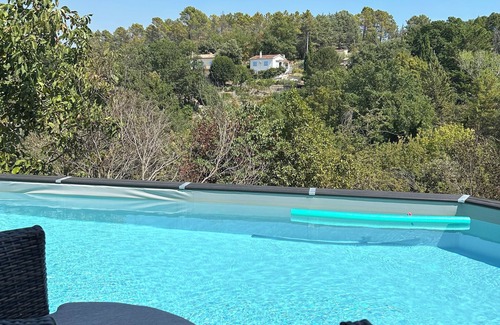 Montauroux Apartamento | Apt Meublé Tout Confort, Indépendant, au Calme Absolu, Avec Piscine Privative