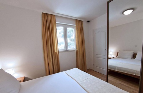Plat Apartamento | Lujosa villa con vistas al mar y piscina, Plat apt. 2