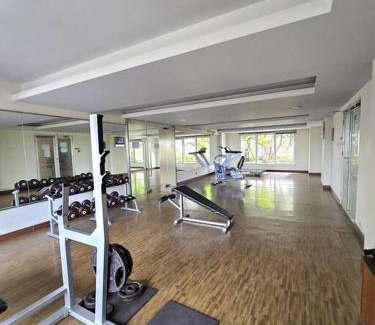 East Jakarta Apartamento | Apt Oak Tower 2BR with Wi-Fi & Pool by Damaresa