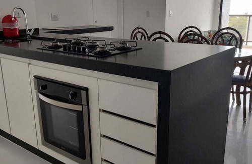 Loteamento Joao Batista Juliao Apartamento | Apto en la playa, con 3 dormitorios, con vistas a todo el borde de la ensenada