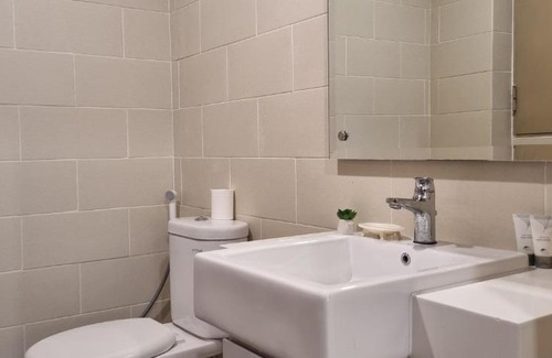 Ragunan Apartamento | Apt Pejaten Park 1BR Latte w/Netflix