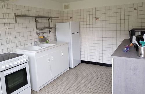 Chasseneuil-du-Poitou Apartamento | APT T2 1 - 6 people with terrace & garden 3 minutes from the Futuroscope