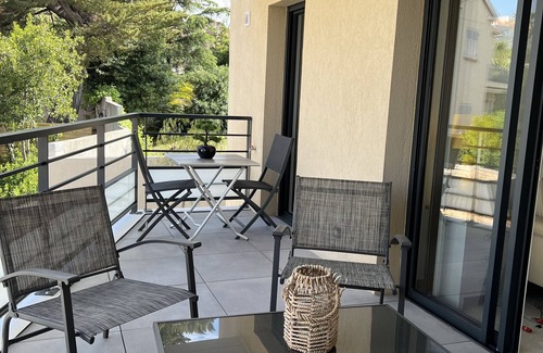 Saint-Raphael Apartamento | APT T2 Saint Raphael Seaside with terrace garage and free parking