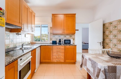 Albufeira Apartamento | Apt T3 Luminoso c/Piscina Ferreiras by LovelyStay