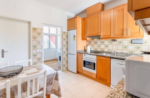 Albufeira Apartamento | Apt T3 Luminoso c/Piscina Ferreiras by LovelyStay
