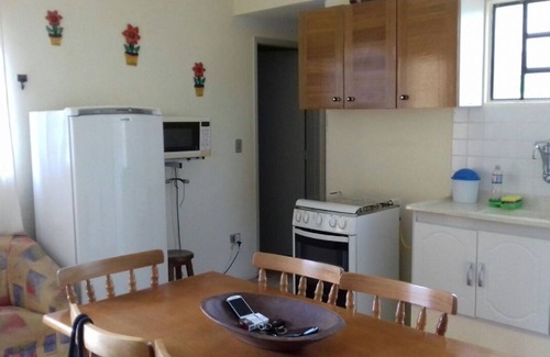 Maranduba Apartamento | Apto Condominio Villagio en Playa maravillosa, bañada y tobogán