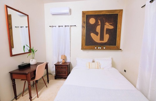Vista Del Mar Apartamento | Apt w/complimentary ride to airport -Ladyville Lam