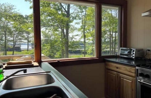 Deer Isle Apartamento | Apt w/ Views-Beach & Boat Access