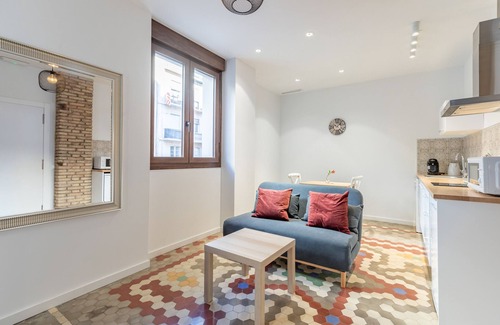 La Petxina Apartamento | ☙ Apt. with Antique Floor & lots of Sun Light ❧