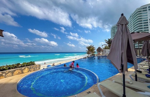 Punta Cancun Apartamento | Dpto. en Punta Cancún con Vista y Playa