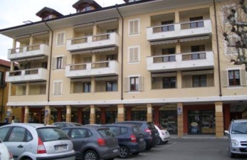 Intra Apartamento | Apt with terrace and parking in centre of Intra, a few steps from Lake Maggiore