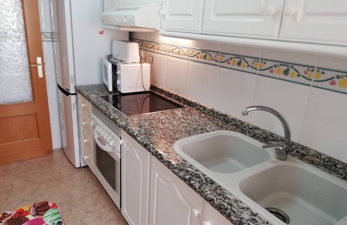 Xeraco Apartamento | Apto. con dos dormitorios, amplia terraza con toldo y vistas al mar y a la piscina!