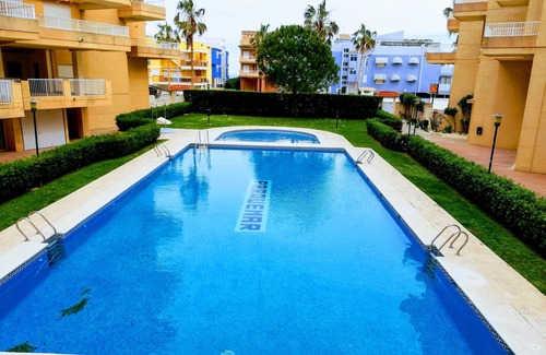 Xeraco Apartamento | Apto. con dos dormitorios, amplia terraza con toldo y vistas al mar y a la piscina!