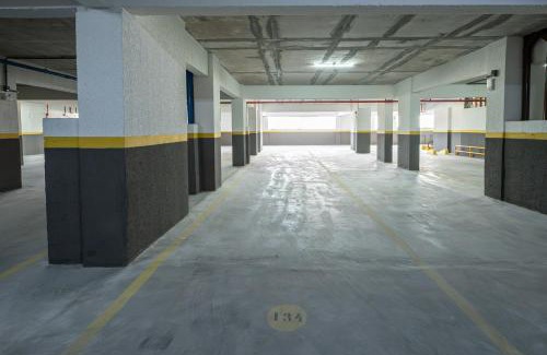 Praia da Armacao do Itapocoroi Apartamento | Apto A 300m PRAIA e 8min Beto Carreiro c Vista Mar Incrível Ar Condicionado Churrasqueira privativa Condo Completo com Piscina Academia ao Ar livre Sauna Playground Portaria 24H e Vaga privativa de Garagem Reserve Agora e Viva essa Experiência