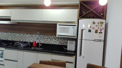 Torres Apartamento | Apto a uma quadra do mar em torres