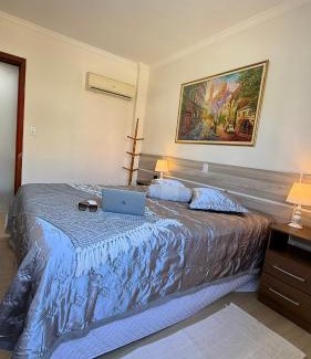 Piratuba Apartamento | Apto Alamanda - 2 Quartos - Apto aconchegante, confortável e de frente para avenida principal!
