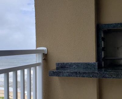 Barra Velha Apartamento | Apto beira-mar pé na areia