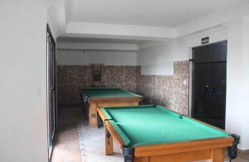 Guilhermina Apartamento | Apto Beiramar com piscina em Praia Grande