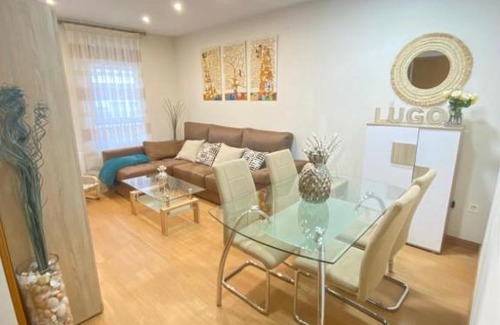 Lugo Apartamento | APTO CÉNTRICO ARENAL FAMILY, PARKING GRATIS