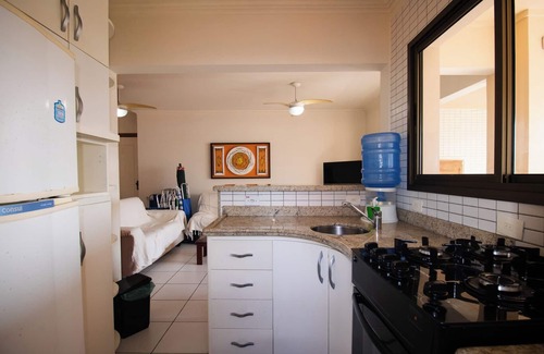 Capao da Canoa Apartamento | Apto c churrasq, piscina e wi-fi a 200m da praia