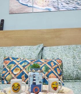 Umuarama Apartamento | Apto Centro Ubatuba com Varanda Gourmet, Suíte e Piscina