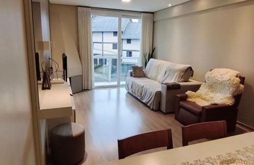 C A I C Apartamento | Apto com 2 Suítes com muito conforto em Gramado!