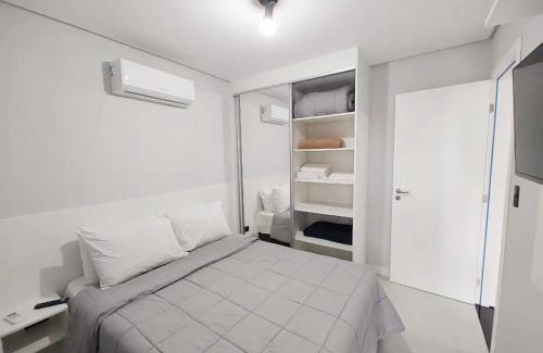 Caicara Apartamento | Apto com lazer completo, piscina, ar, mercadinho e pet friendly a 1 min da praia