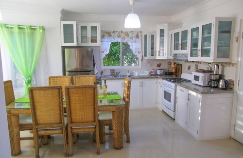 Juan Dolio Apartamento | APTO CON SEGURIDAD PRIVADA/metro CountryClub Juan Dolio R.D, WIFI, energía 24-7