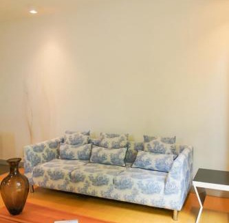 Campestre Apartamento | Apto en Cali Moderno con Balcón, Piscina & Terraza