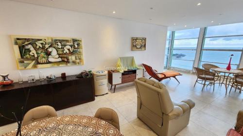 Centro Apartamento | Apto frente ao mar 3 qts, andar alto, excelente vista ao mar!