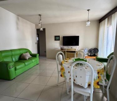 Piratuba Apartamento | Apto na avenida de PIRATUBA, próximo ao balneário