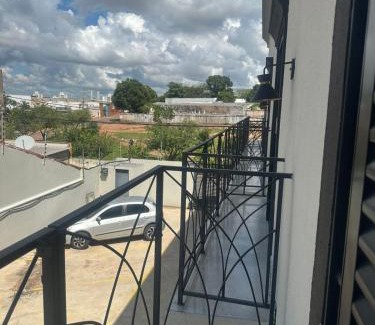 Shangri-la Apartamento | Apto proximo a Av Beira Rio, estacionamento gratis