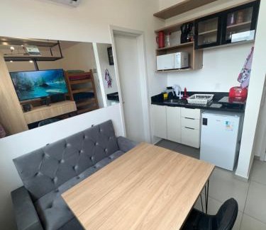Sao Carlos Apartamento | APTO TESLA 02,com piscina e Ar condicionado