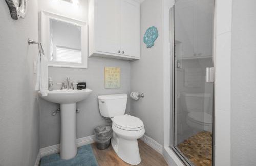 Port Aransas Casa | Aqua Dreams - Pet Friendly! Heated Private Pool!