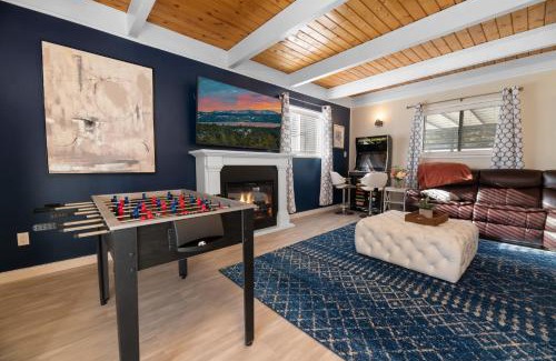 Big Bear City Casa | Aqua Dreams - Six fireplaces, arcade machine, foosball, and hot tub
