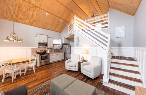 Minnesott Beach Cabaña | 'Aqua'estrian - Perfectly cozy and comfortable!
