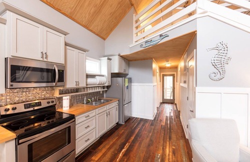 Minnesott Beach Cabaña | 'Aqua'estrian - Perfectly cozy and comfortable!