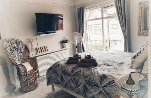 New Brighton Apartamento | Aqua View, New Brighton Beach- 2 Bedroom Apartment #Liverpool #Beatles