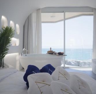 Batroun Hotel | Aqualand Hotel & Resort