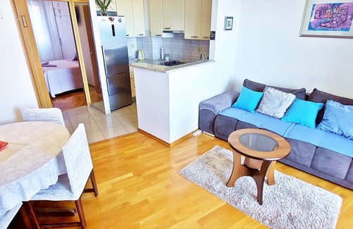 Znjan Apartamento | Aquamarine beach apartment- terraza, junto al mar