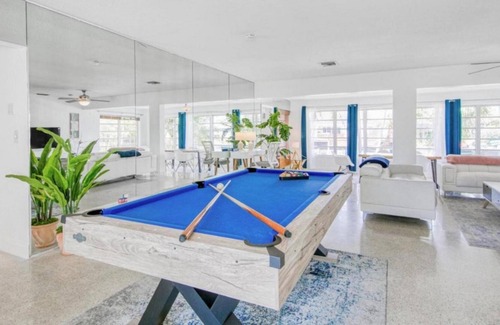 Central Fort Lauderdale Casa | Aquapeace by The Gold Nests