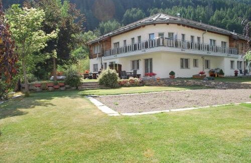 Saas Grund Chalet De Esquí | Aquarell Apartments