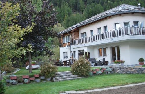 Saas Grund Chalet De Esquí | Aquarell Apartments