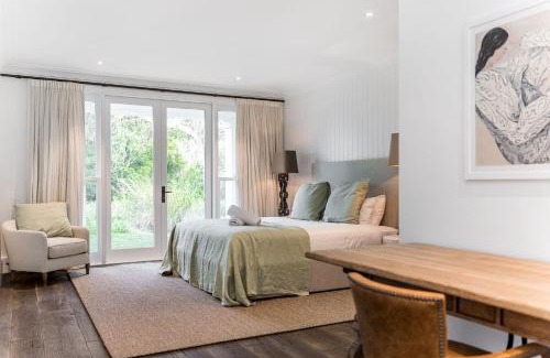 Pottsville Casa | Aquarium - beachfront Pottsville home with pool