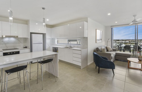 Birtinya Apartamento | Aquarius Kawana