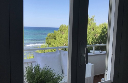 Rivabella Apartamento | Aquarius★Beachfront Suite★Amazing Sea View★by Amarena Collection Gallipoli