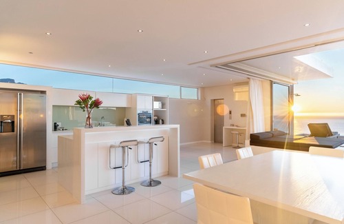 Camps Bay Apartamento | Aquatic Luxury Penthouse